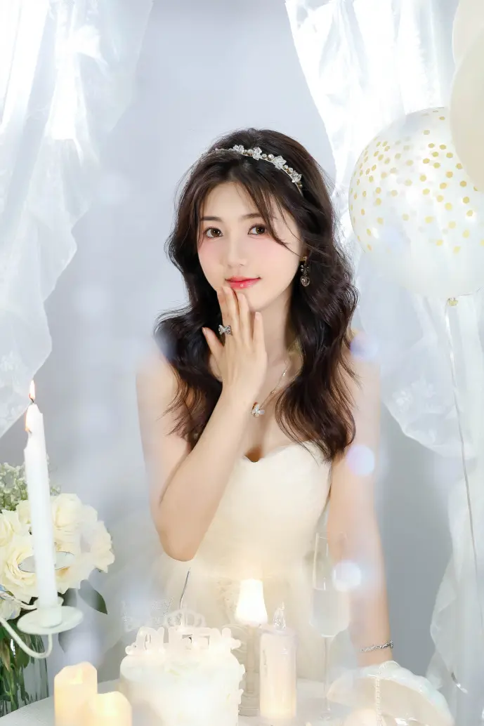 华丽一族下载角色设计